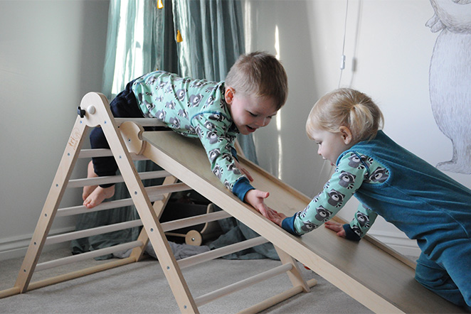 triclimb-miri-slide-lifestyle-1 triclimb-miri-slide-lifestyle-1